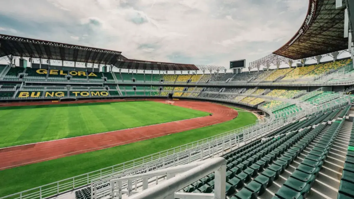 Sepak Bola Malam Ini