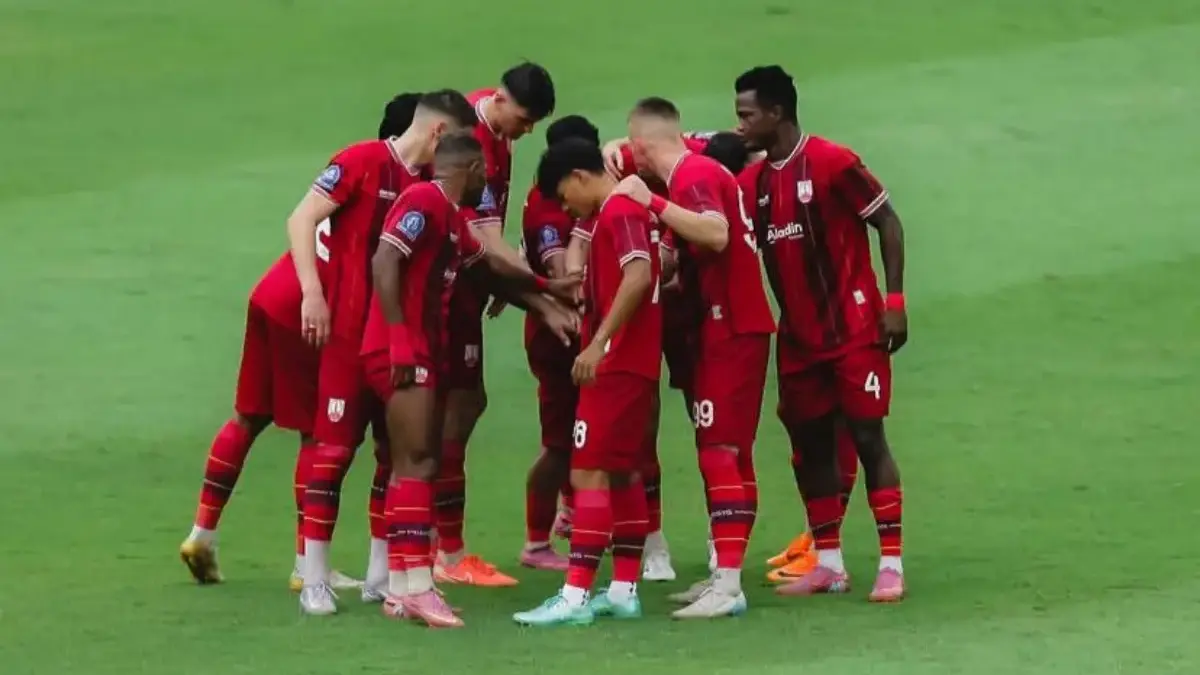 Hasil Super League - Disaksikan Jokowi, Gol Lob Spektakuler Antarkan Persis Solo Menang Dramatis dari Persik Persis Solo Pecah Telur! Tekuk Persik 2-1, Laskar Sambernyawa Keluar dari Zona Merah