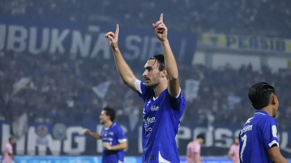 Review: Persib Menyala! Tiga Gol Tanpa Balas Bawa Maung Bandung Tetap di Puncak