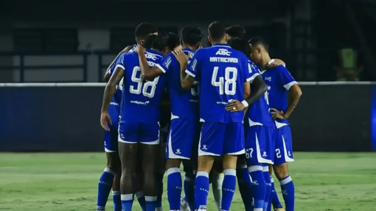 Persib Bandung Menuju Hattrick! Kokoh di Puncak Klasemen Liga 1 2025/2026 Sepakbola Indonesia