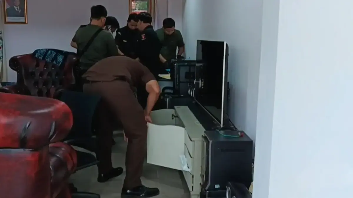 Penggeledahan Kantor Koni