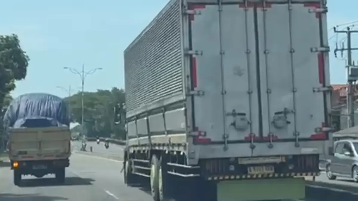 Kendaraan di arus mudik