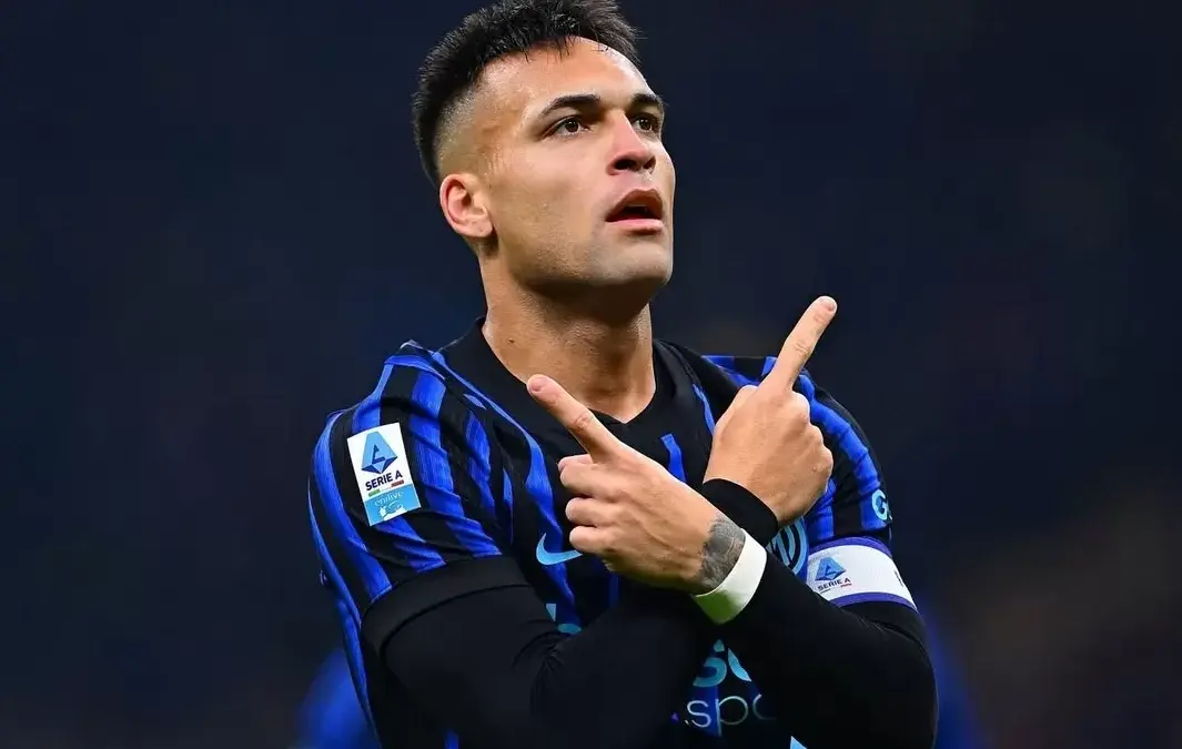 Top Skor Liga Italia 2025/2026 Terbaru: Lautaro Memimpin, Douvikas dan Hojlund Terus Menempel foto
