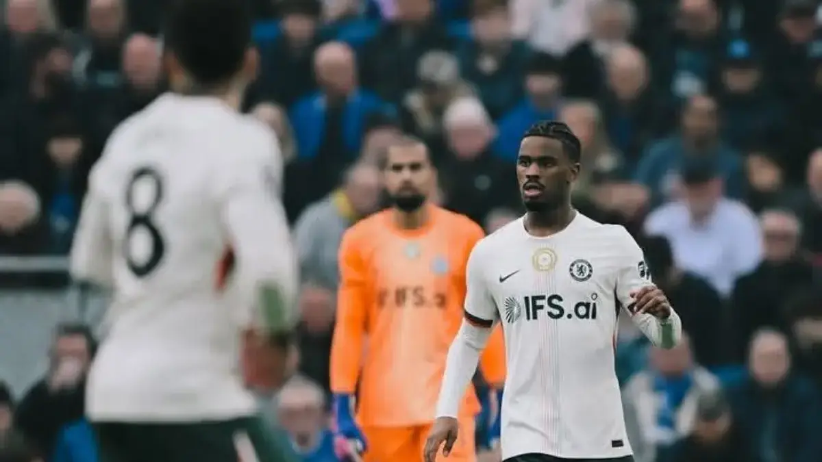 Everton Hancurkan Chelsea, Liam Rosenior Akui Timnya Tampil Buruk Chelsea