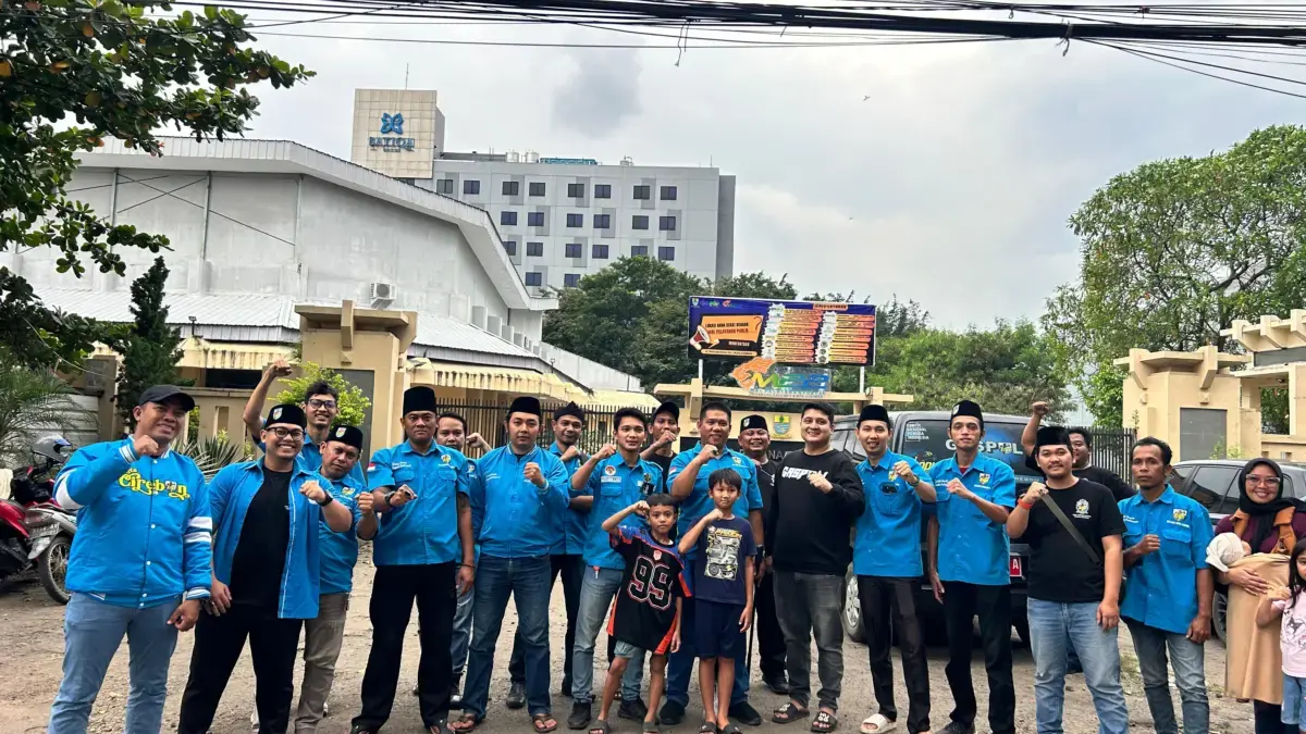 dpd knpi cirebon berbagi takjil