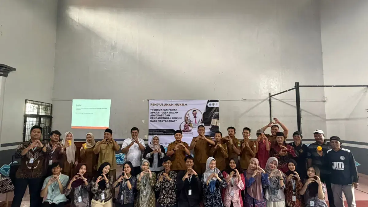 Pentingnya Advokasi Hukum, Tim KKN UGJ Gelar Penyuluhan dan Sosialisasi bagi Perangkat Desa kkn tematik di rajagaluh