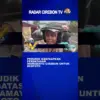 Pemudik Manfaatkan Perbatasan Indramayu Cirebon untuk Berfoto