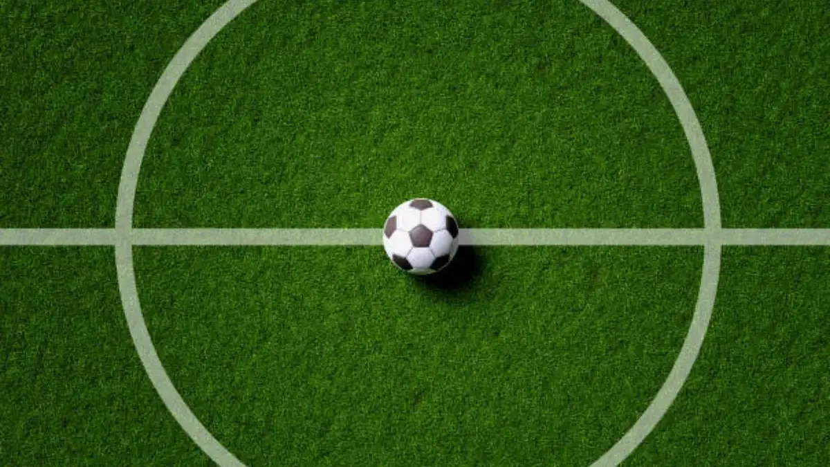 Sepak Bola Malam Ini