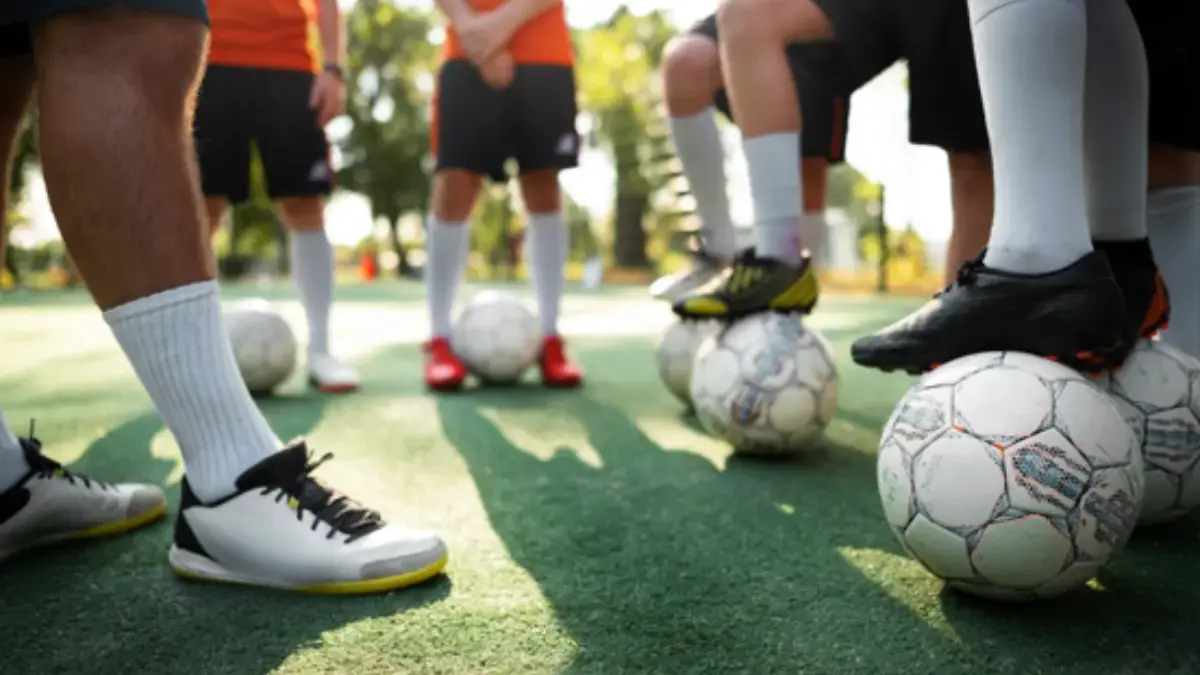 Sepak Bola Malam Ini