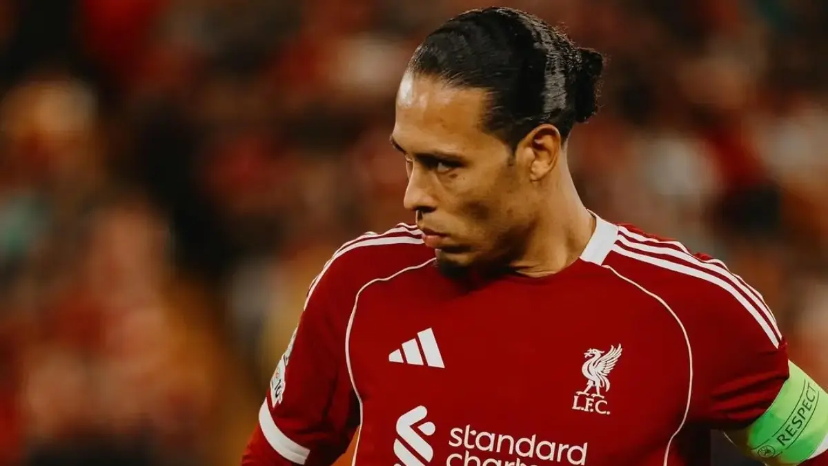 Liverpool Dibantai Man City 4-0, Arne Slot dan Van Dijk Jadi Sasaran Kritik Van Dijk