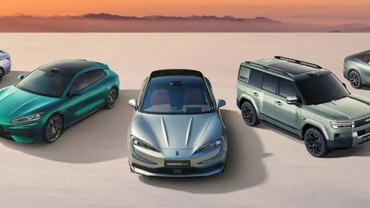 Byd Atto 1 vs Honda Brio