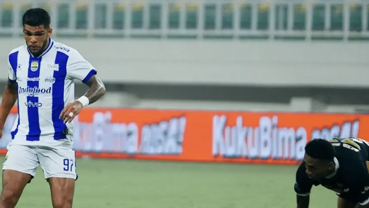 Dewa United vs Persib