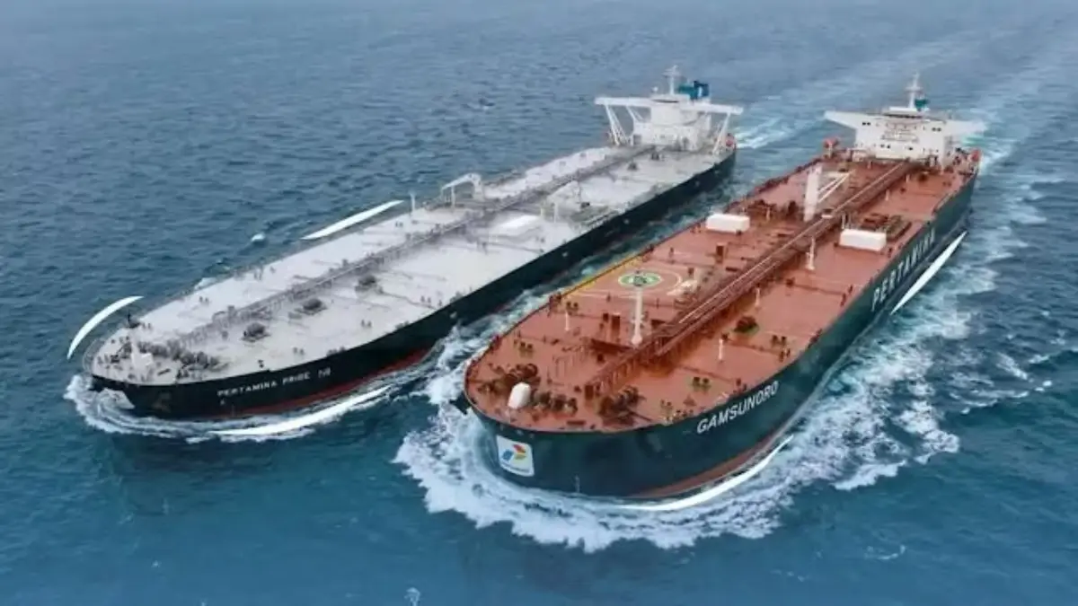 RI Desak Akses Hormuz Dibuka, Dua Kapal Masih Terjebak di Tengah Gencatan Senjata Rapuh Ilustrasi kapal Indonesia