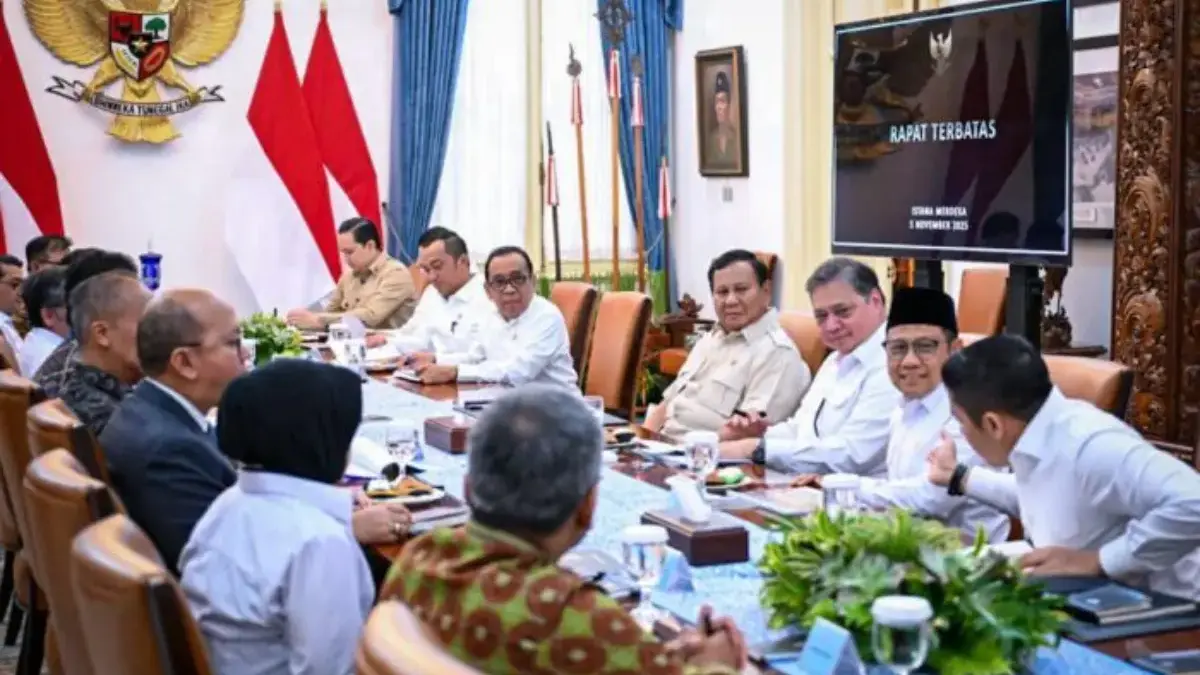 Ilustrasi pertemuan Presidan dengan seajumlah pejabat tinggi negara