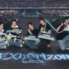 Penampilan grup EXO di Indonesia.