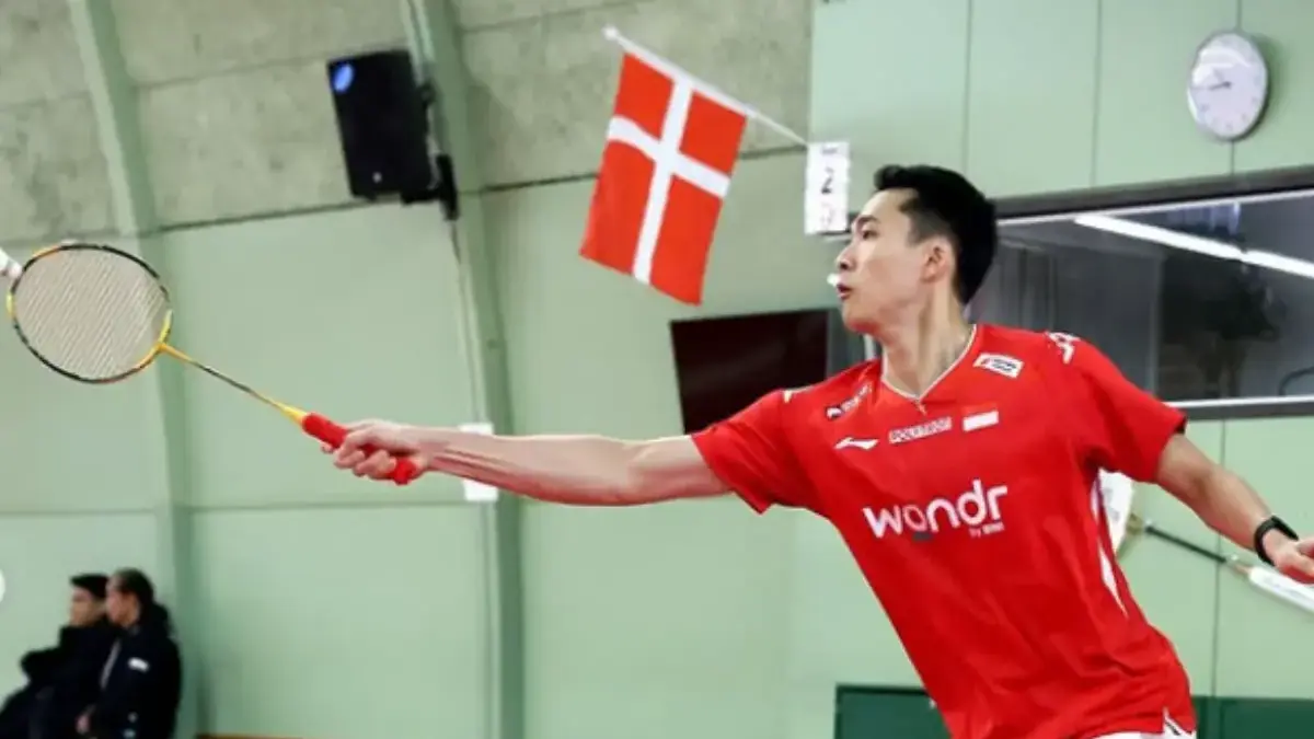 Tim bulu tangkis Indonesia mulai beradaptasi dengan arena pertandingan menjelang bergulirnya Thomas & Uber Cup