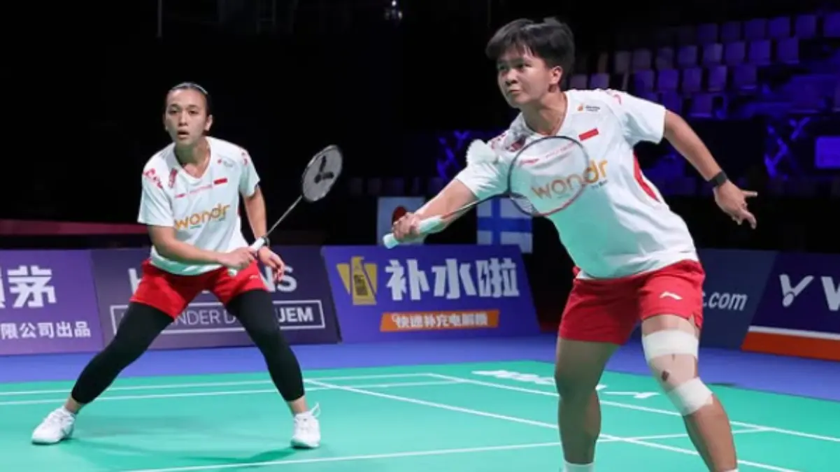 Tim bulu tangkis putri Indonesia berhasil menyamakan kedudukan menjadi 1-1 saat menghadapi Kanada.