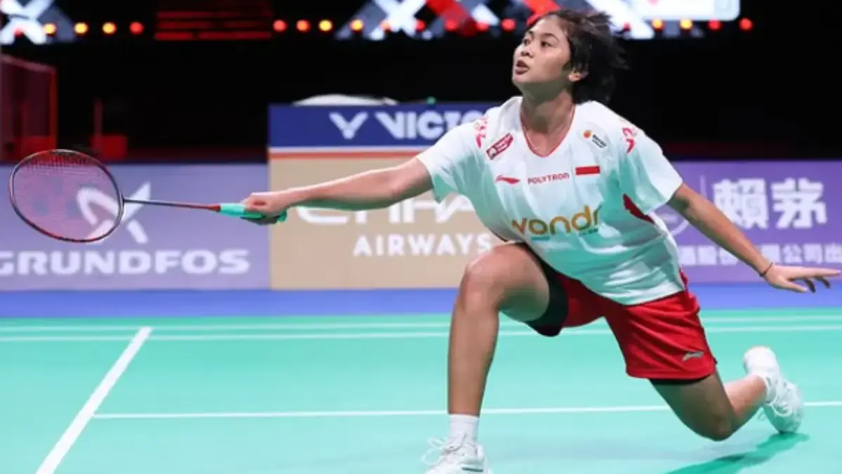 Tim bulu tangkis putri Indonesia berhasil membalikkan keadaan dan unggul sementara 2-1 atas Kanada.