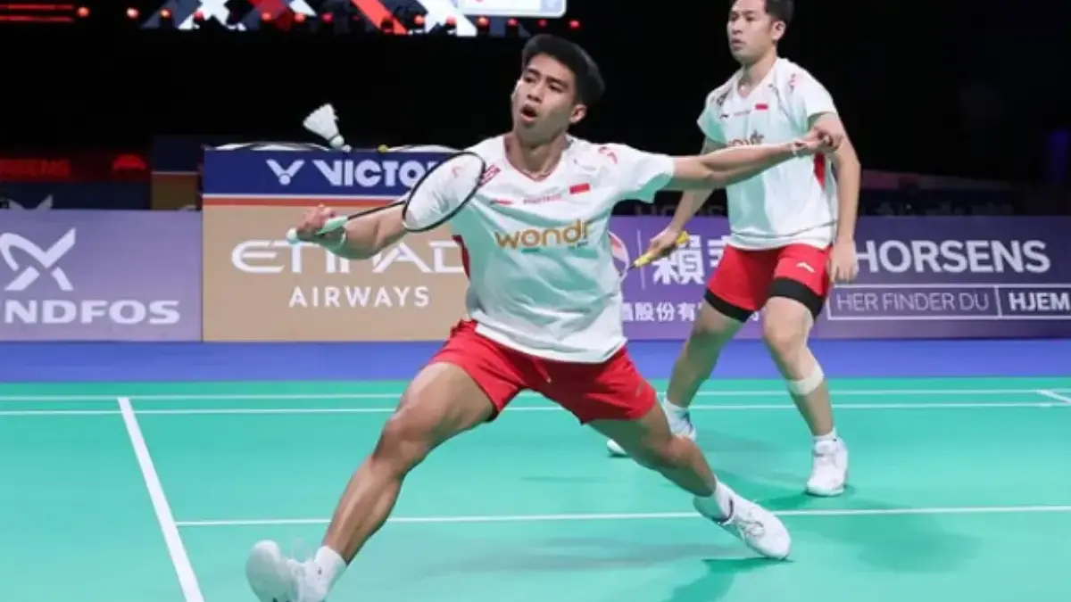 Tim bulu tangkis putra Indonesia berhasil menyamakan kedudukan menjadi 1-1 saat melawan Thailand.