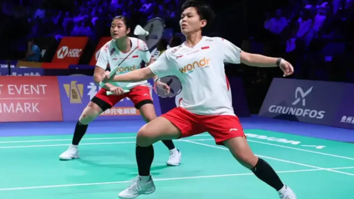 Pasangan Amallia Cahaya Pratiwi dan Siti Fadia Silva Ramadhanti berhasil mengamankan poin penting.