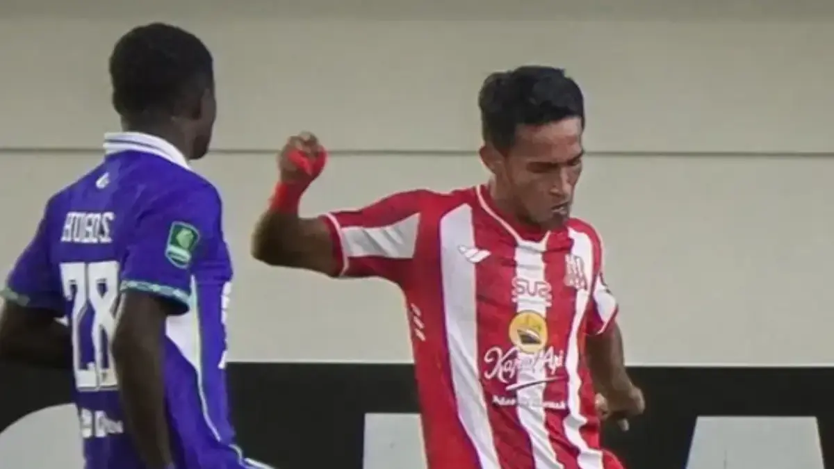 Deltras berhasil menaklukkan tuan rumah dengan skor 2-1 dalam pertandingan yang berlangsung ketat.