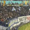Pesan Keras di Balik Banner \'Shut Up KDM\' di Stadion GBLA, Sinyal Tegas Bobotoh Tolak Politisasi Persib