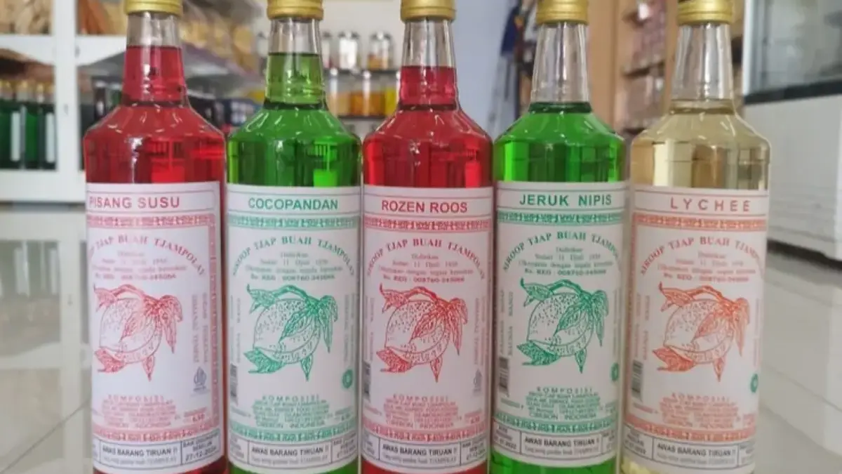 5 Oleh-oleh Khas Cirebon yang Cocok Dibawa Pulang, Nomor 3 Paling Ikonik dan Selalu Diburu Wisatawan 5 Oleh-oleh Khas Cirebon yang Cocok Dibawa Pulang