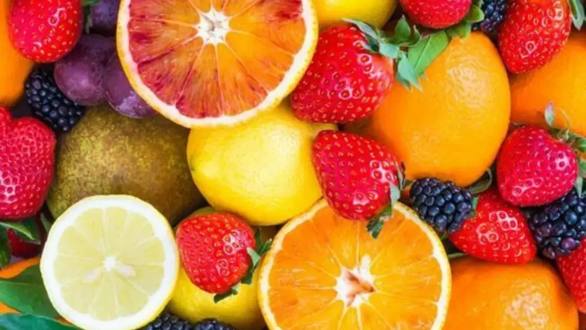 Aneka buah segar kaya vitamin untuk menjaga daya tahan tubuh di musim pancaroba