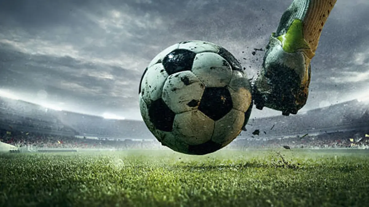 Sepak Bola Malam Ini