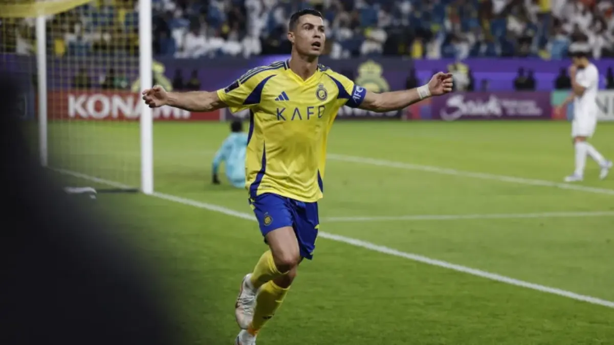 Sepak Bola Malam Ini