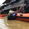 Banjir yang melanda Kota Kendari, Sulawesi Tenggara kembali menelan korban jiwa.