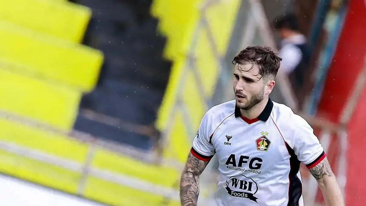 Persik Kediri Mengamuk! Adrian Luna Bikin Semen Padang Tertinggal 0-3 Persik Kediri