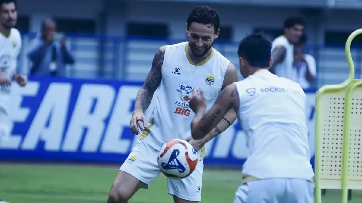 Update Klasemen BRI Super League 2025/2026: Persib Kokoh di Puncak, Borneo Mengejar! Klasemen Super League Terbaru
