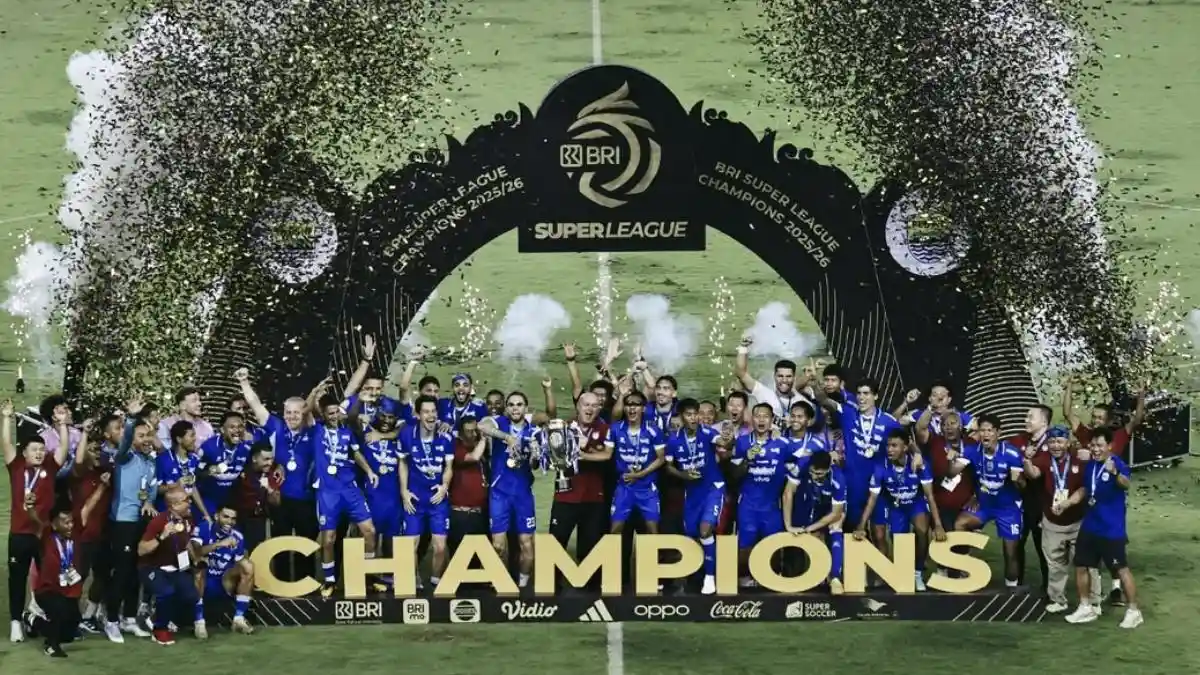 Waduh! Persib Bandung Masuk Daftar Sanksi FIFA, Tak Bisa Daftarkan Pemain Baru foto