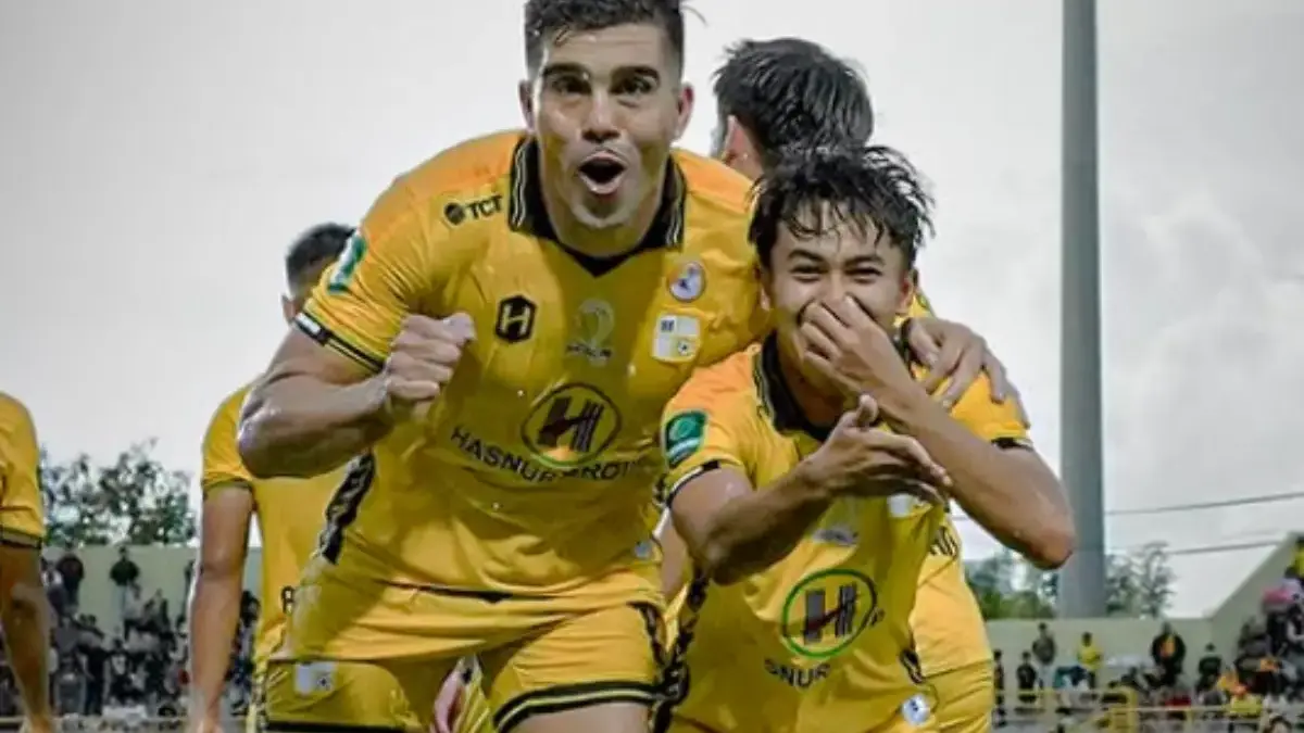 Persaingan menuju Super League 2025/2026 semakin sengit menjelang pekan terakhir Championship.