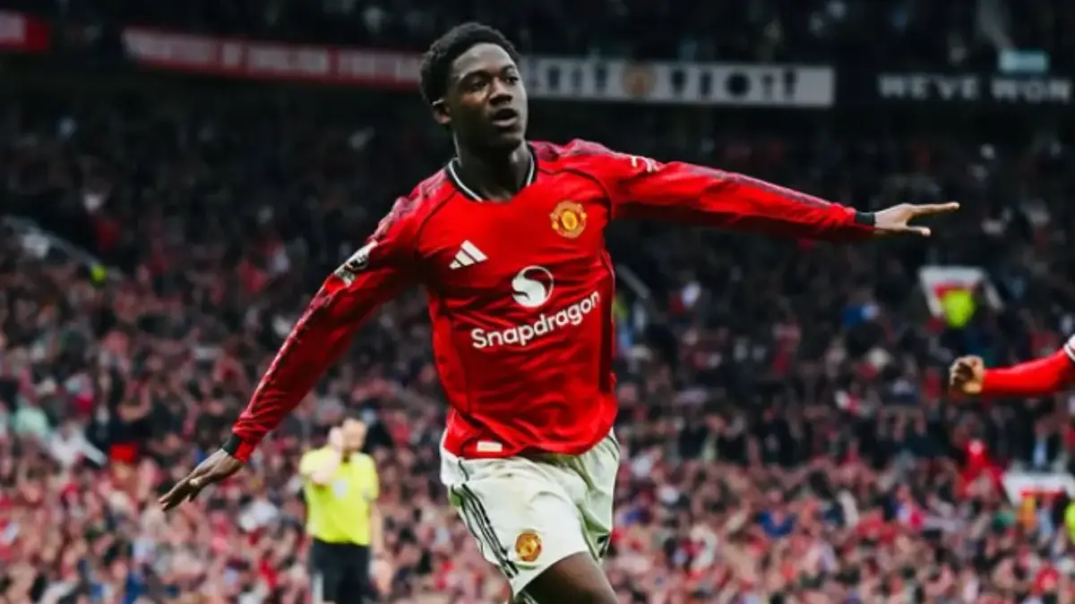 Manchester United sukses meraih kemenangan penting atas Liverpool dengan skor 3-2 dalam lanjutan pekan ke-35.