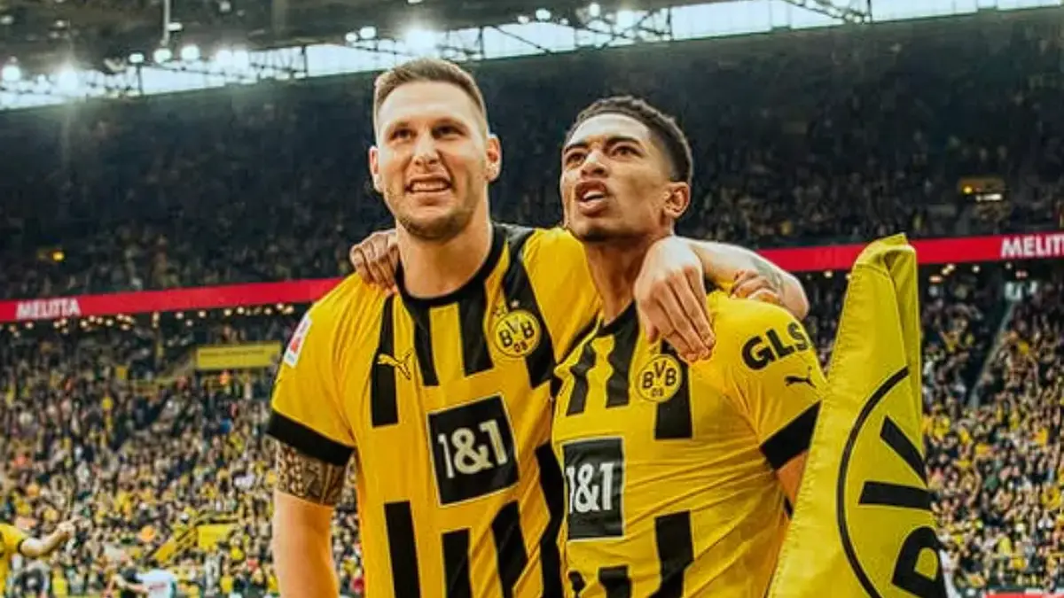 Prediksi Skor Dortmund vs Frankfurt: Die Borussen Wajib Menang Demi Tiket Liga Champions Borussia Dortmund menghadapi Eintracht Frankfurt pada pekan ke-33 Bundesliga 2025/2026 di Signal Iduna Park