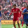 Liverpool dan Chelsea bermain imbang 1-1 pada babak pertama di Anfield
