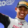Veda Ega Pratama membalap di sirkuit Le Mans saat sesi kualifikasi Moto3 Prancis 2026
