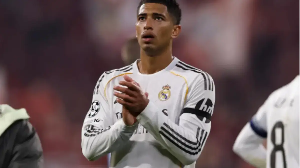 Real Madrid Dihantam Barcelona, Wacana Kapten Baru Kembali Menguat di Ruang Ganti Situasi internal di klub raksasa Spanyol Real Madrid dikabarkan tengah menjadi sorotan.