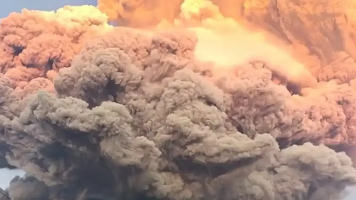 Tinggi Kolom Abu Gunung Dukono Terbaru Capai 4.300 Meter, Aktivitas Erupsi Masih Tinggi erupsi