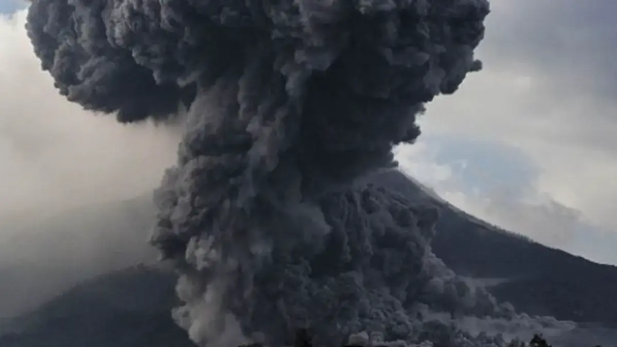 Abu Vulkanik Gunung Dukono Mulai Ganggu Aktivitas Warga, Ini Wilayah Terdampaknya erupsi