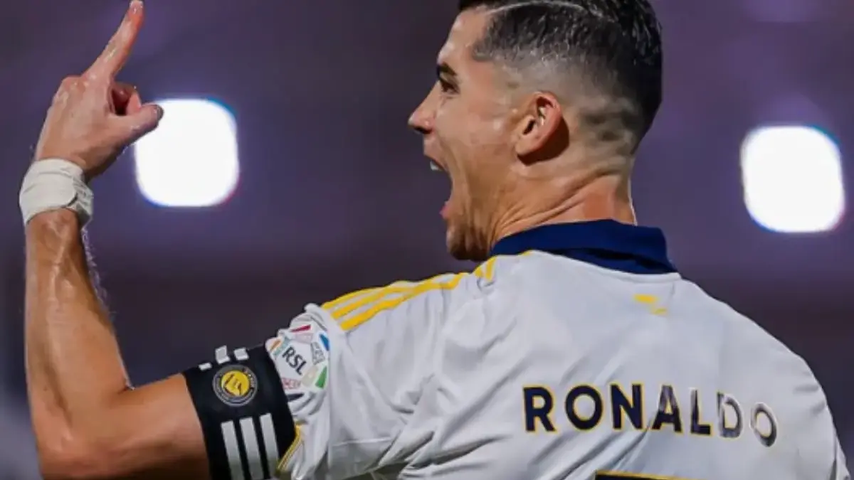 Ronaldo Selangkah Lagi Juara Saat Al Nassr Hadapi Al Hilal Pertandingan penentu gelar juara bagi Al Nassr dan Cristiano Ronaldo.