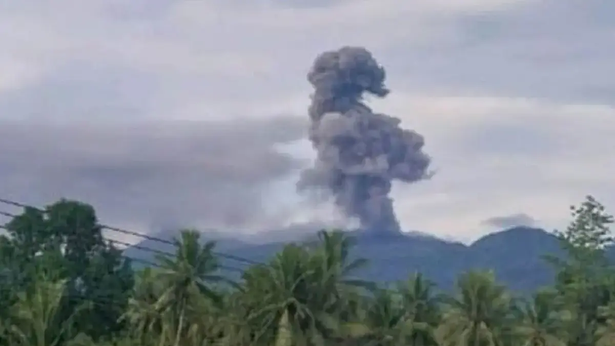 Gunung Dukono