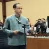 Nadiem menyampaikan rasa kecewa dan patah hati atas tuntutan yang diterimanya.