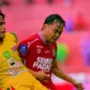 Persebaya vs Semen Padang