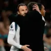 Persaingan di Premier League musim 2025/2026 semakin menarik menjelang akhir kompetisi.