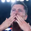 Pelatih Barcelona, Hansi Flick, mengaku tidak mudah menggantikan sosok Lewandowski.