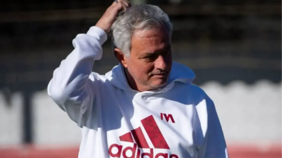 Jose Mourinho Dikabarkan Segera Kembali ke Real Madrid, Kontrak Dua Tahun Sudah Disepakati Jose Mourinho disebut tinggal selangkah lagi kembali menangani Real Madrid.