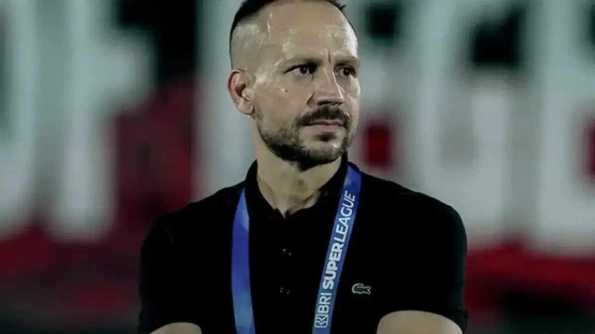 Persijap Tak Gentar Hadapi Persib, Mario Lemos Yakin Kejutan Bisa Terjadi Persijap Jepara memiliki kenangan manis saat menghadapi Persib Bandung di Super League 2025/2026.